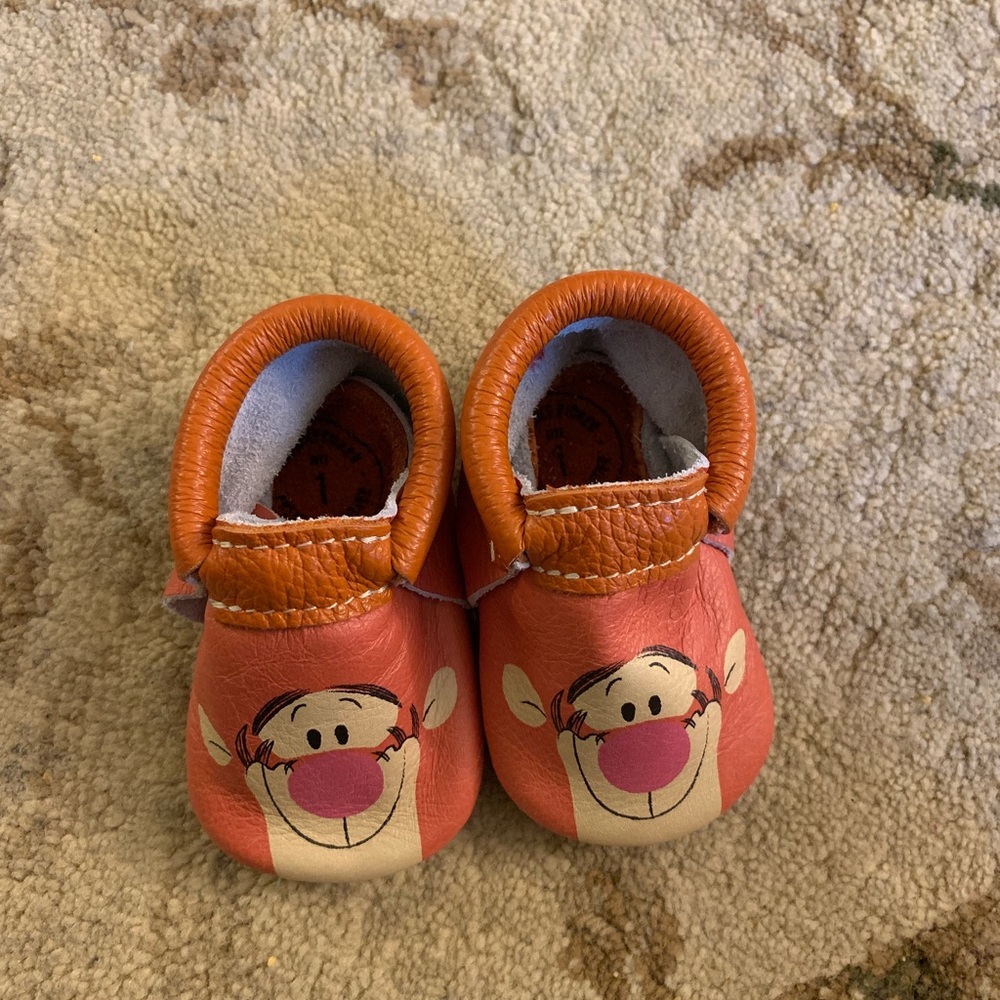 NWOT Tigger Disney Freshly Picked moccasins